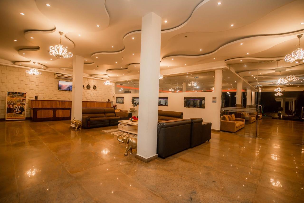 Royal Reach Udawalawe Hotel Kültér fotó