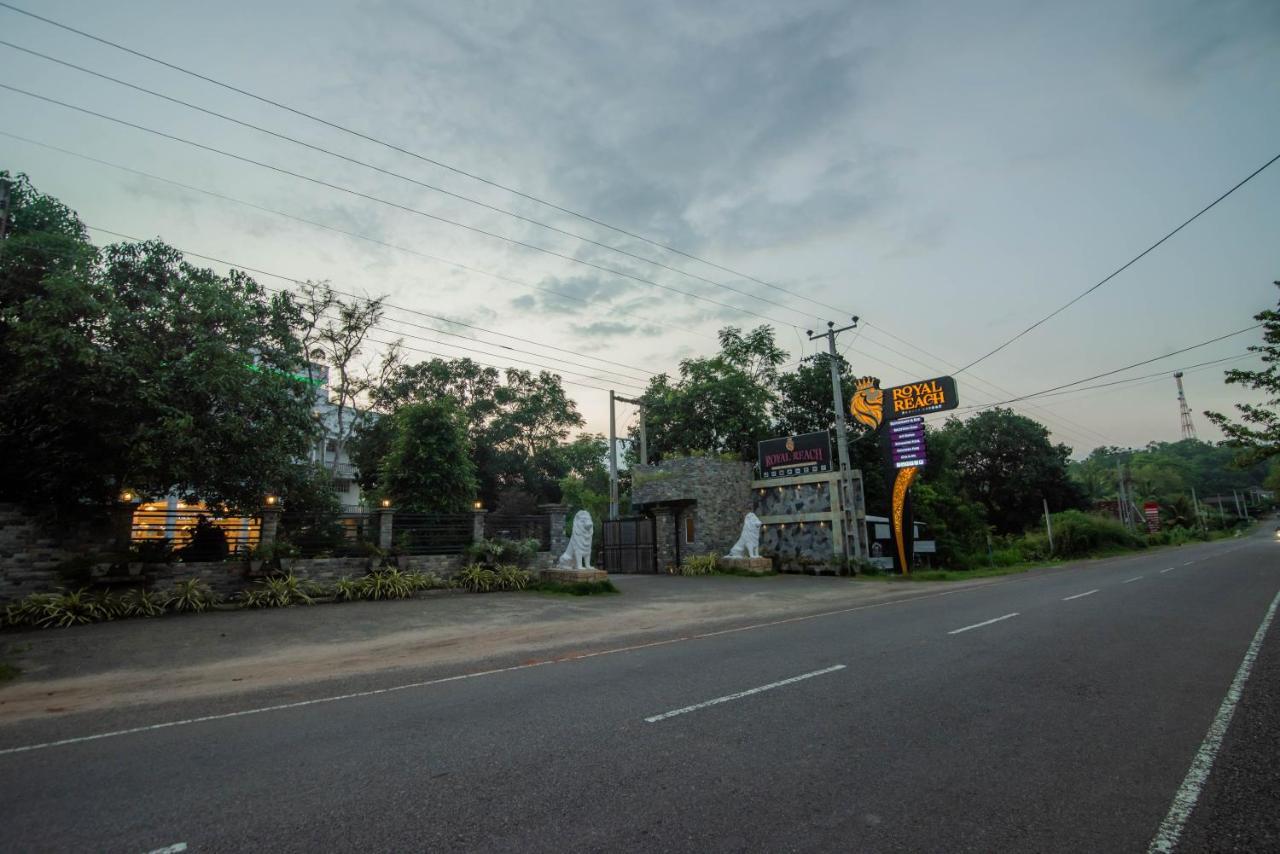 Royal Reach Udawalawe Hotel Kültér fotó